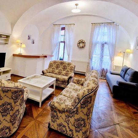 Marina Old Town Apartment コシツェ エクステリア 写真