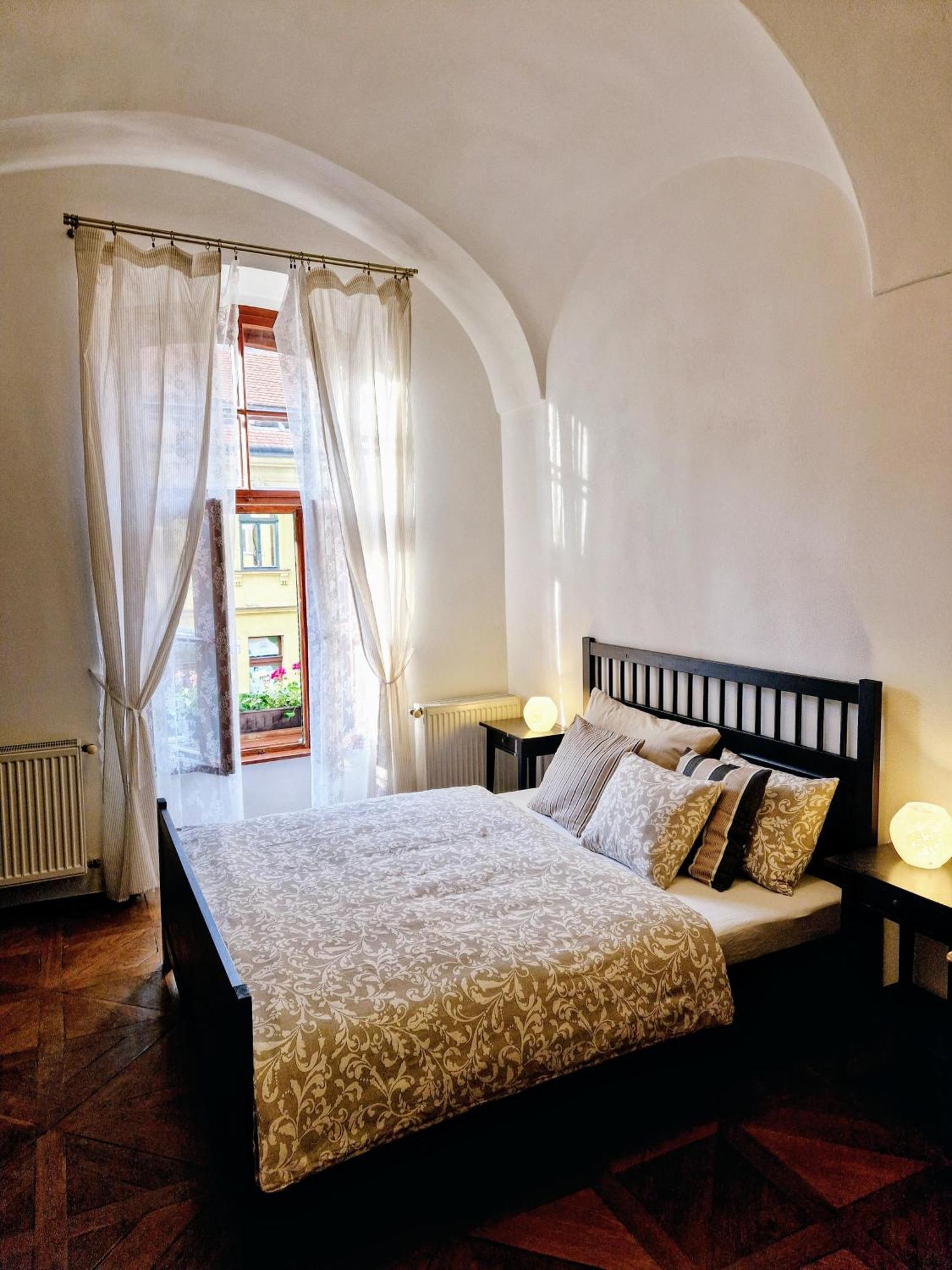 Marina Old Town Apartment コシツェ エクステリア 写真